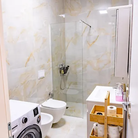 Quiet 1-bedroom New Building With View Apartment Tirana